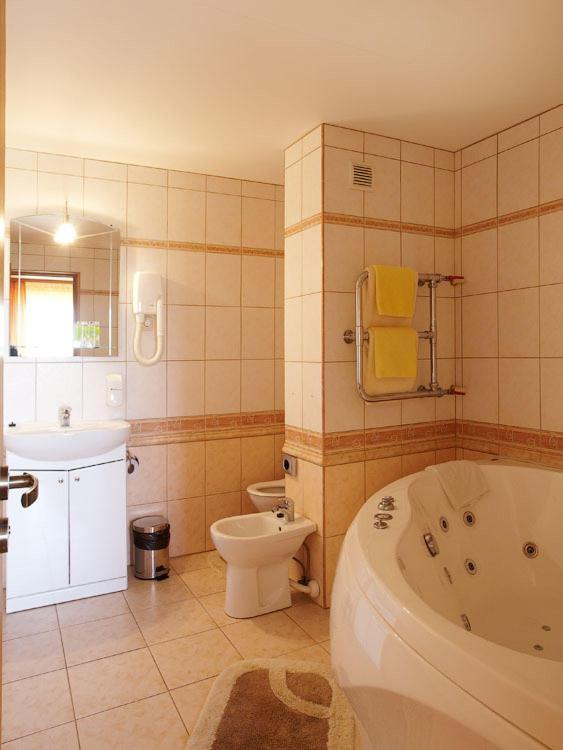 Hotel Talsi Cameră foto
